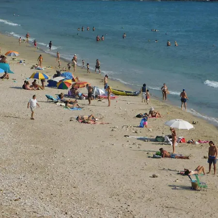 Paradise מלון דירות