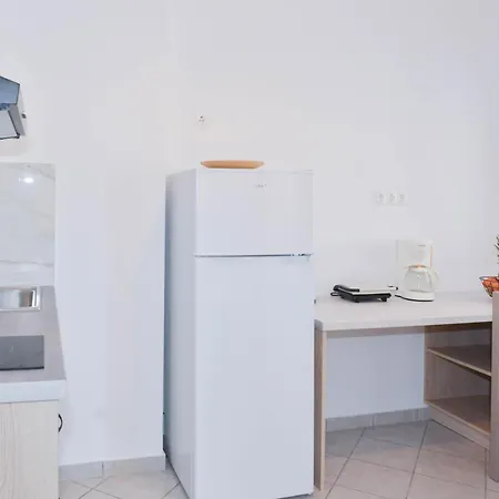Paradise Aparthotel 3*