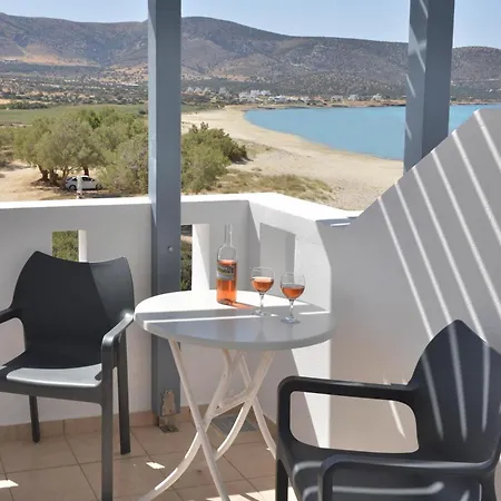 מלון דירות Paradise 4*