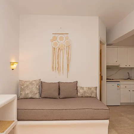 מלון דירות Paradise 4*