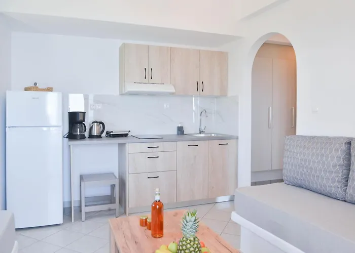 Paradise Aparthotel Agiassos