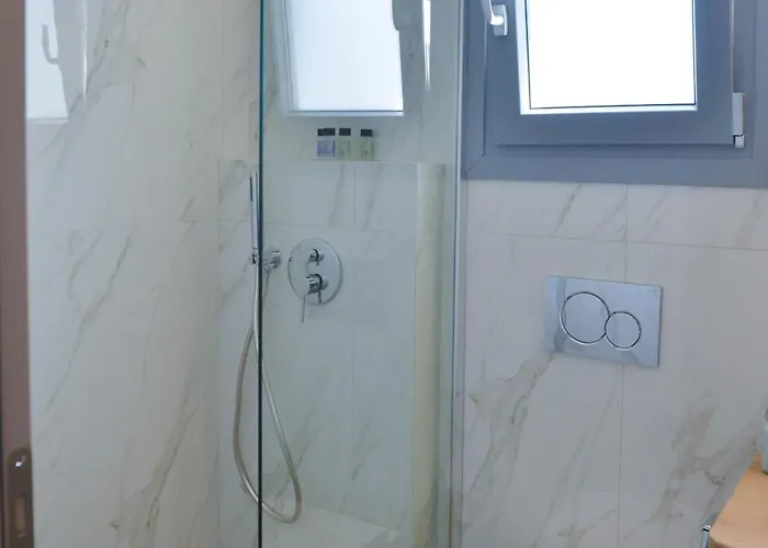 Paradise Aparthotel 4*